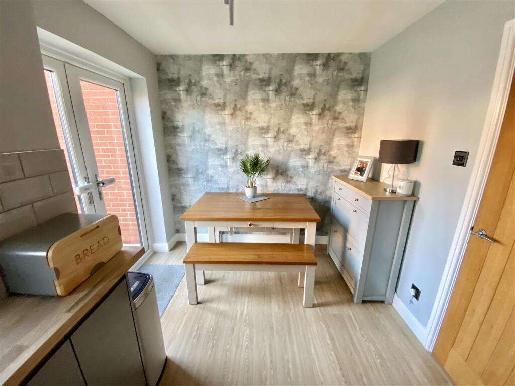 Bramleys Estate Agents - Maizebrook - Mirfield (14