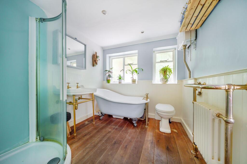 Bathroom (1)