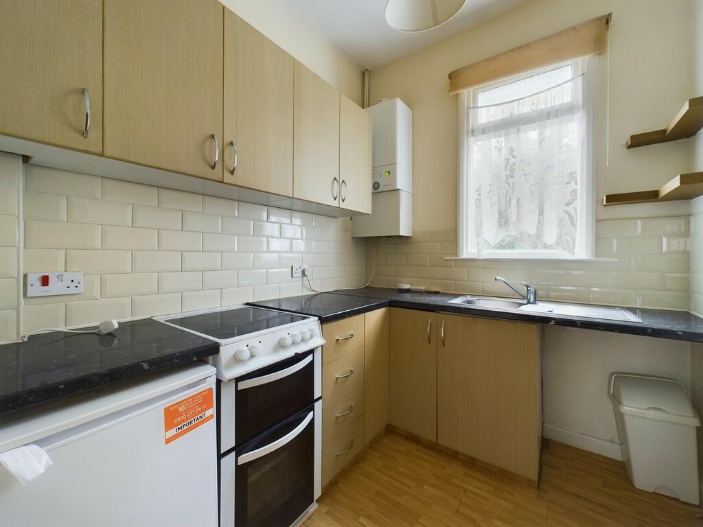 CAM02089G0-PR0374...