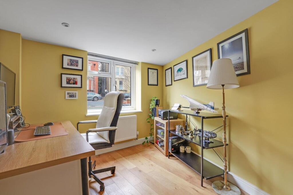 06-a7dbJHPropWpen - 48 Anerley Park - 16-medium.jp