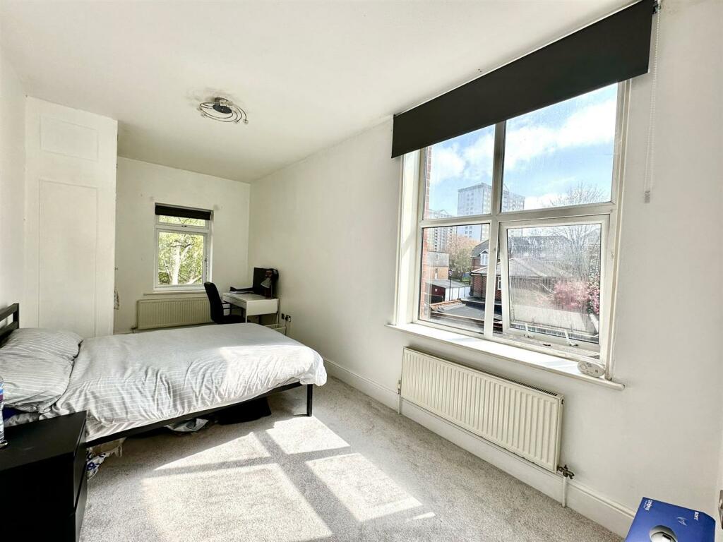Master Bedroom.jpg