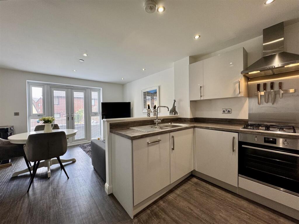 Open Plan Kitchen Dining Room