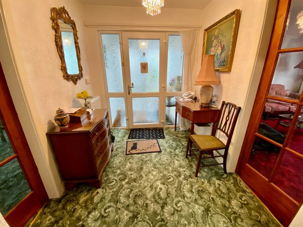 water royd avenue 28 hall.jpg