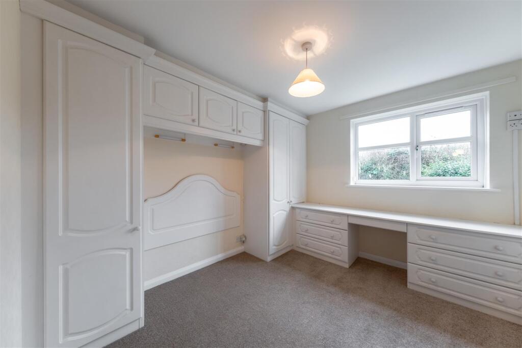 28 Rathbone Park-007.jpg