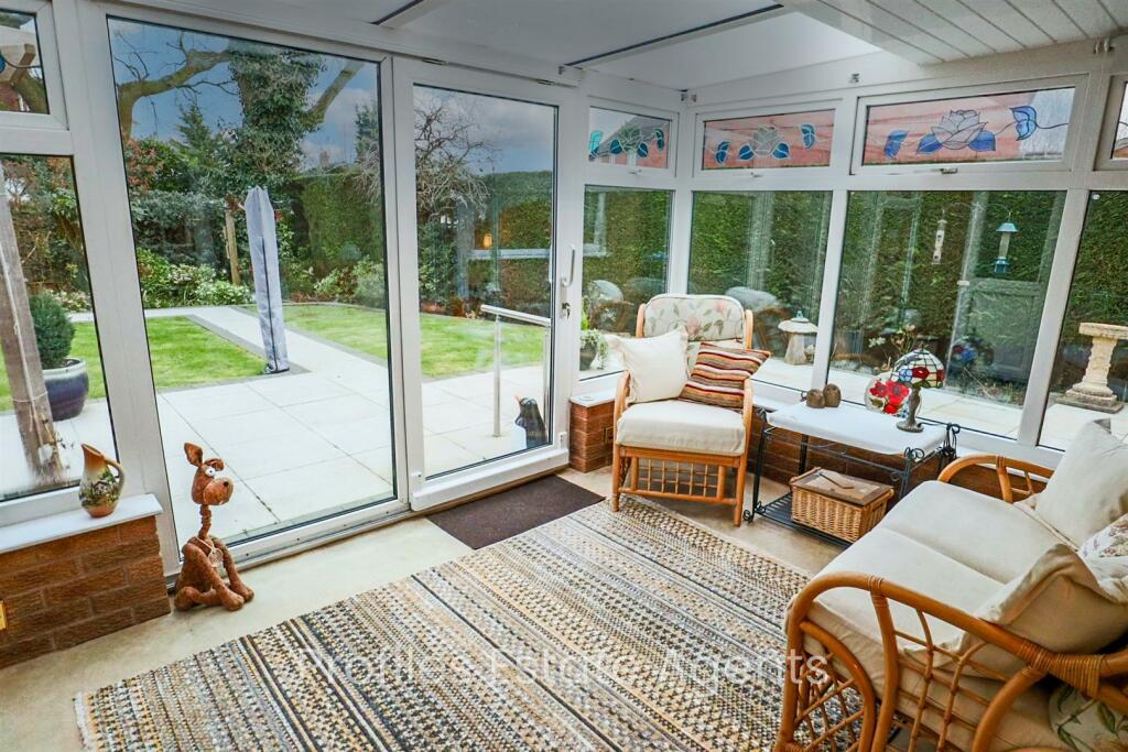 Conservatory (rear).