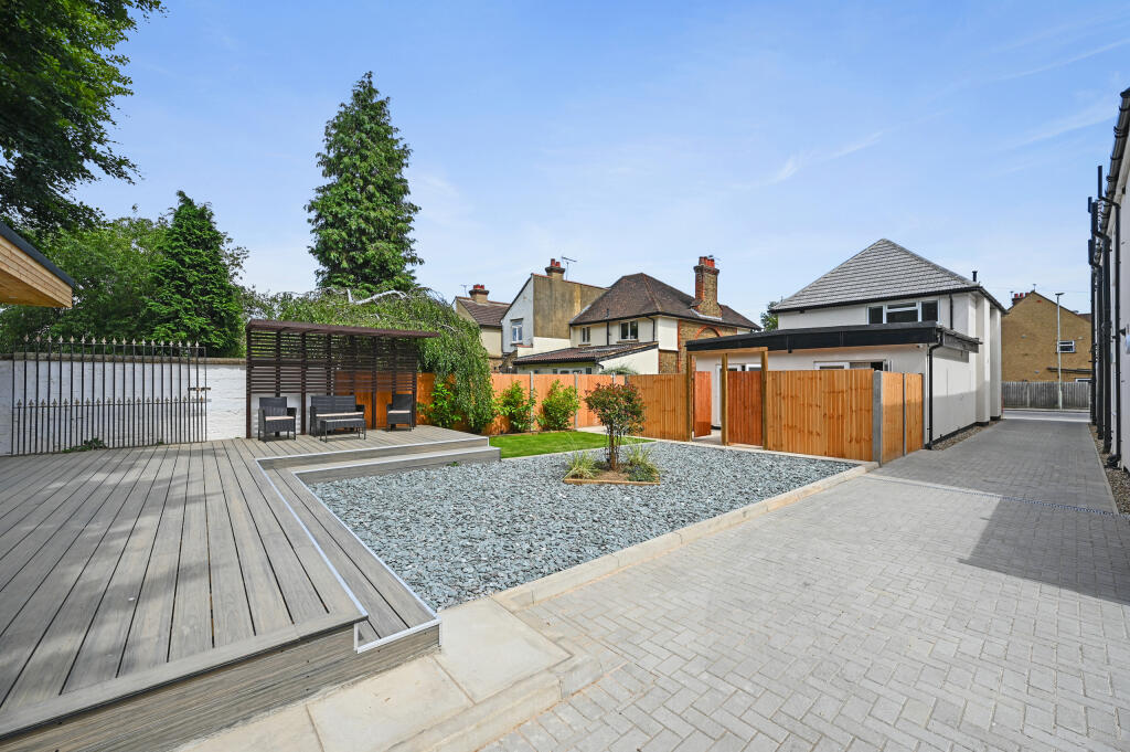 CS - 144 Hagden Lane - Garden1 (1).JPG