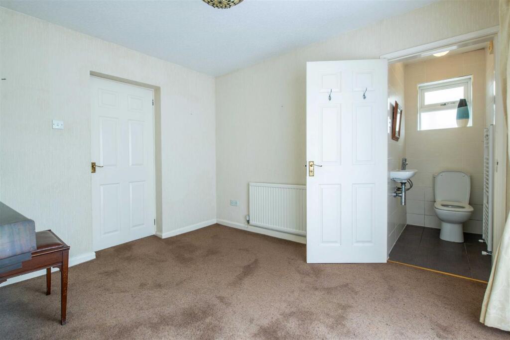 Reception / Bedroom 4