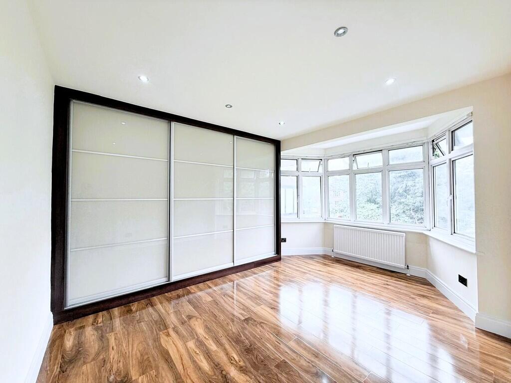 Wells Drive, NW9 ...