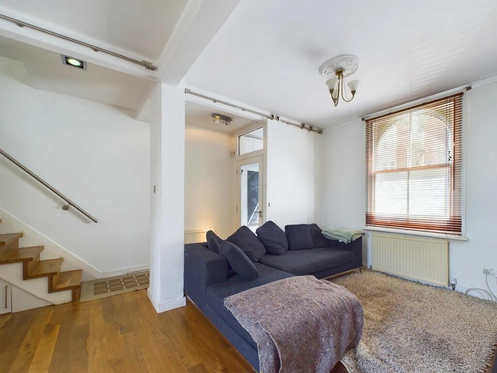 CAM03741G0-PR0028...