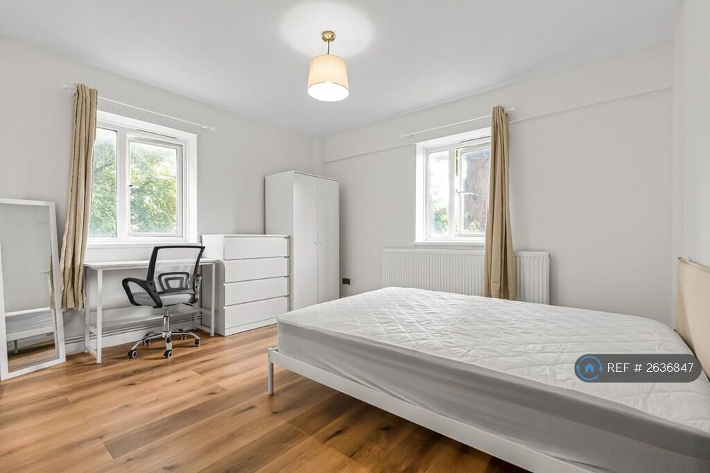 Room 2 (Available 31st October)