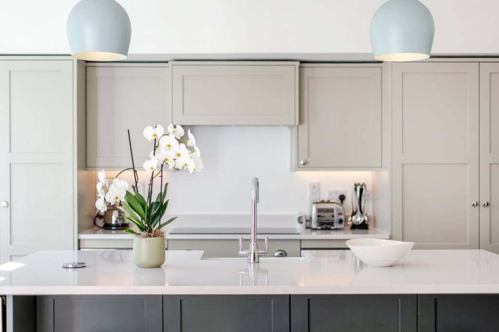 1336356-11-689dac908e550