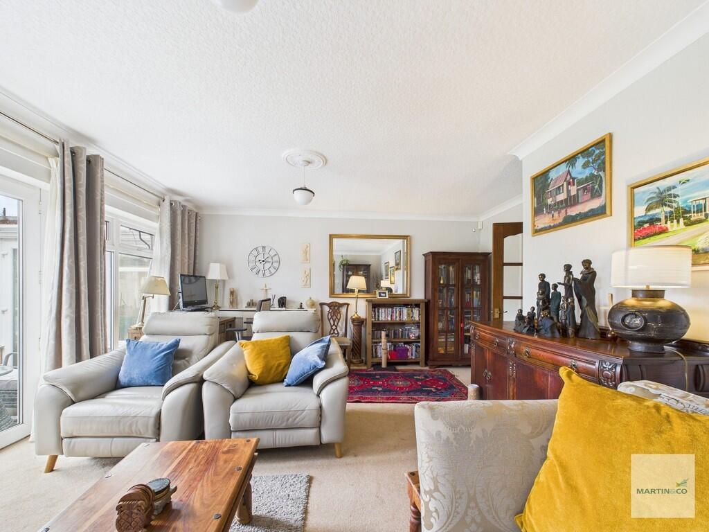 CAM03394G0-PR0258...