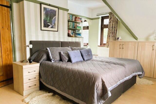 Main bedroom 1
