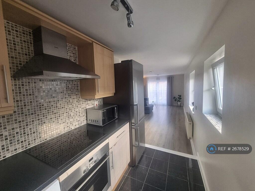 Kitchen / Lounge