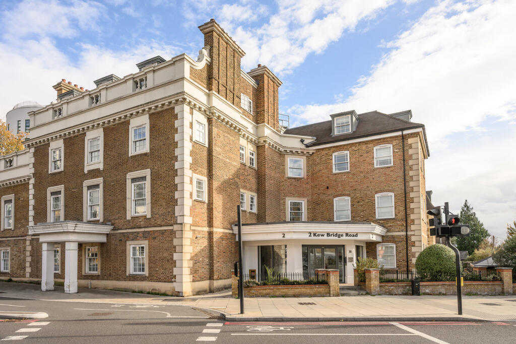 Kew Bridge Road, Brentford, TW8