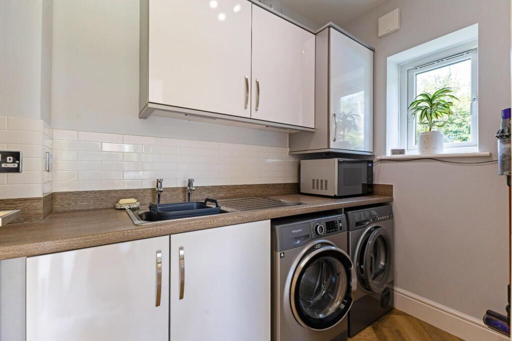 95135_24 Norman Drive Old Sarum (13).jpg