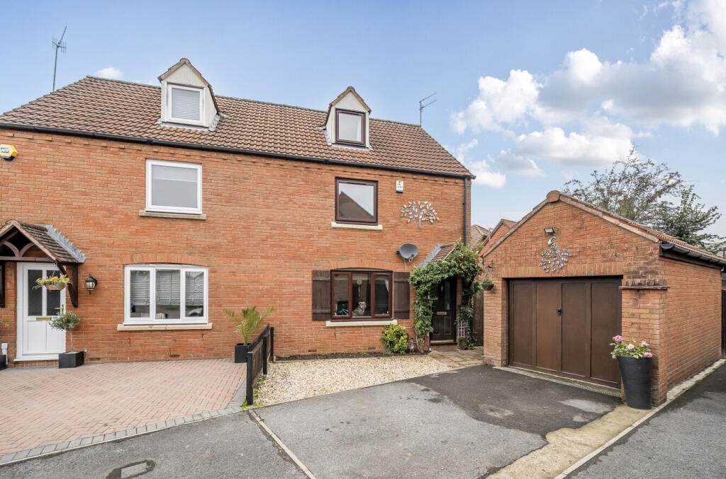 1355857-22-68cad1...