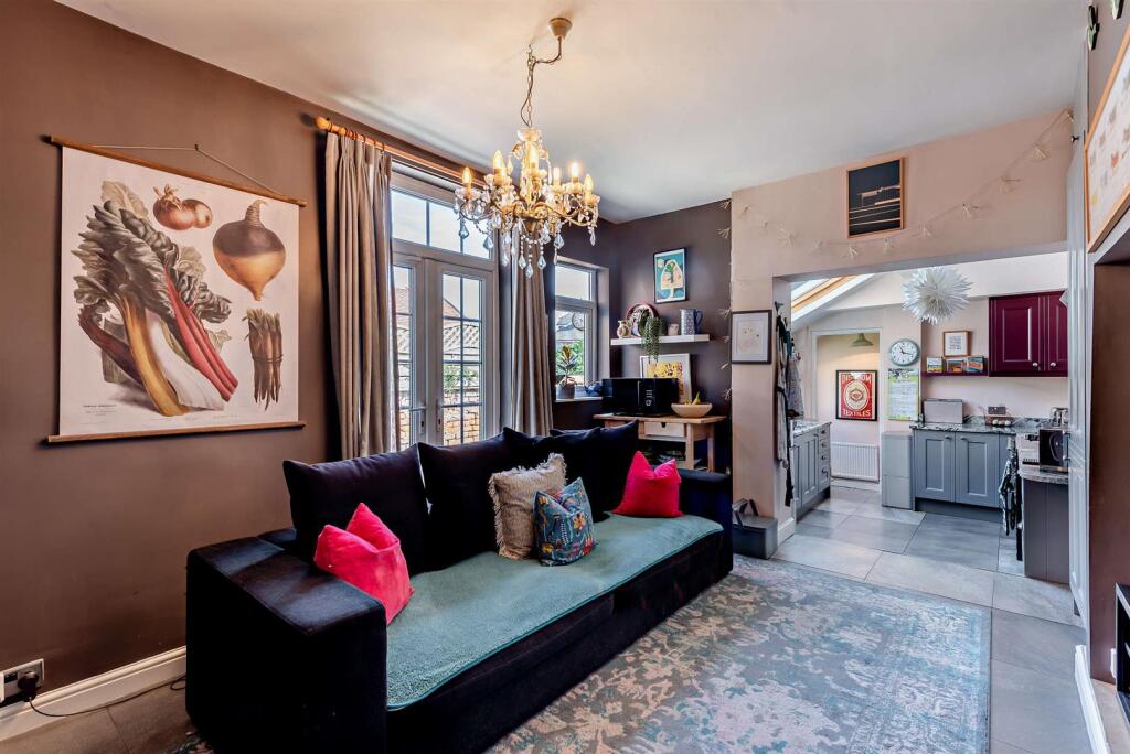8644699-interior18-800.jpg