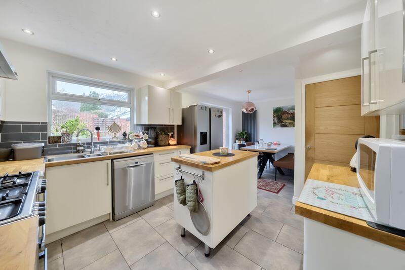 Kitchen diner