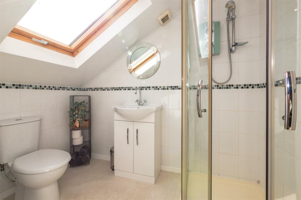 En Suite Shower Room