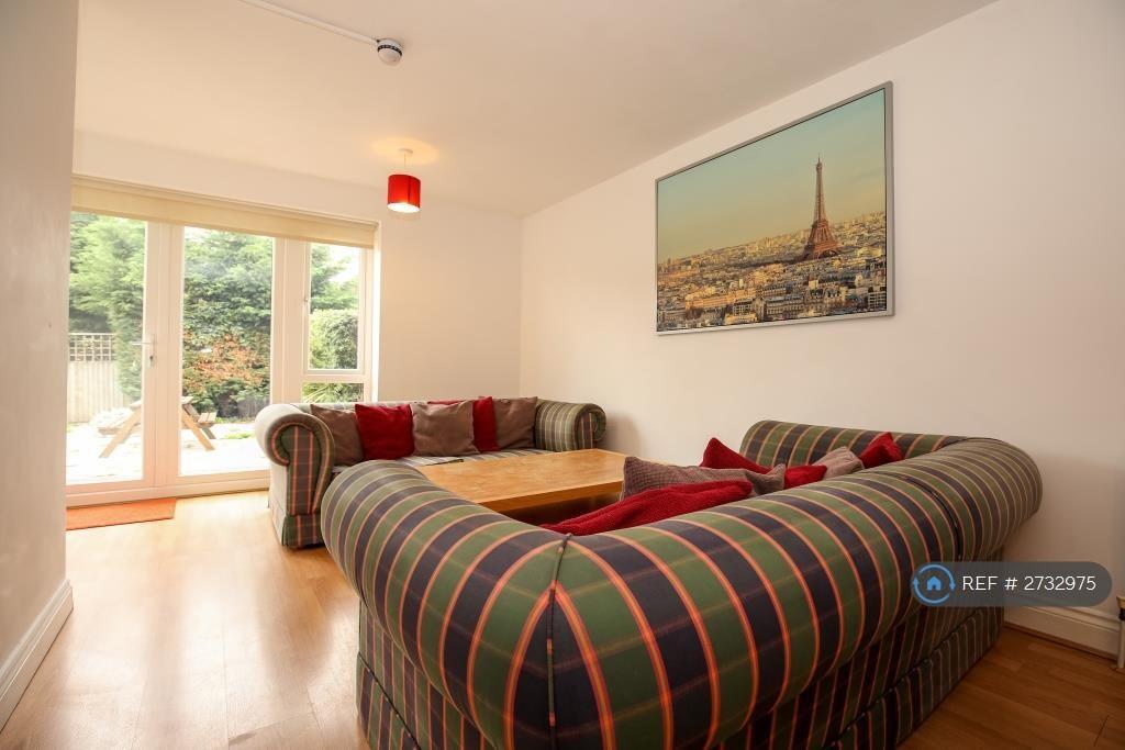 Crown Cottages, Egham, TW20