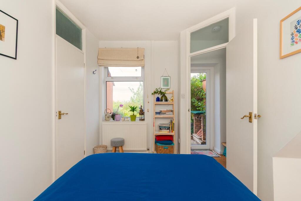 0V7STN - Bedroom K.jpg