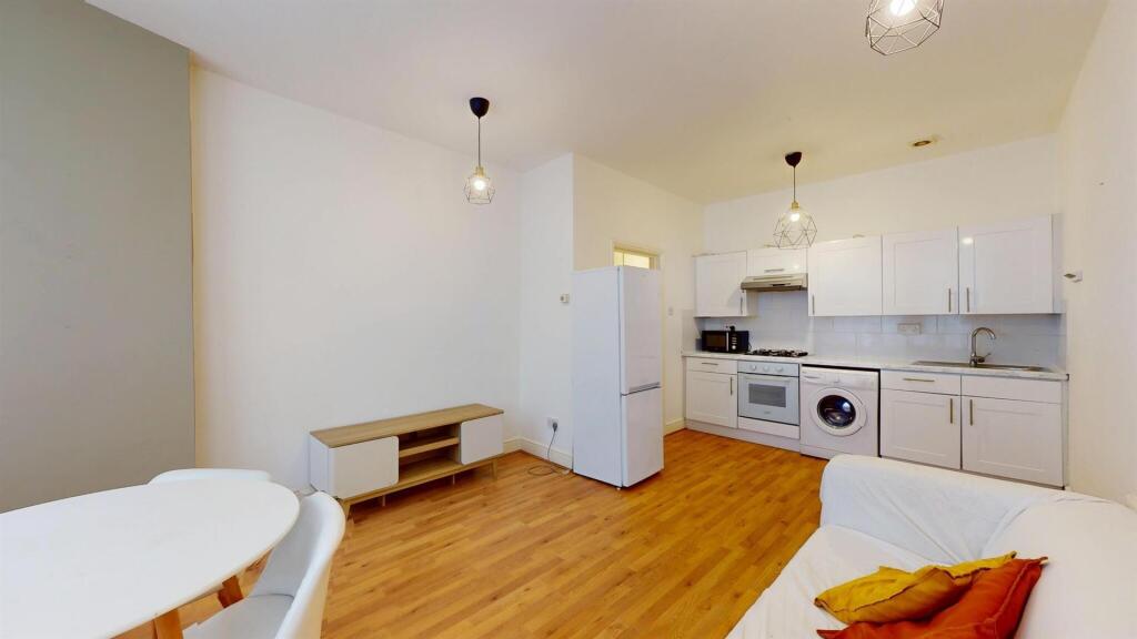 68b577290d28d4aced6b556f_9718e5a3cf95925ff2c33f856