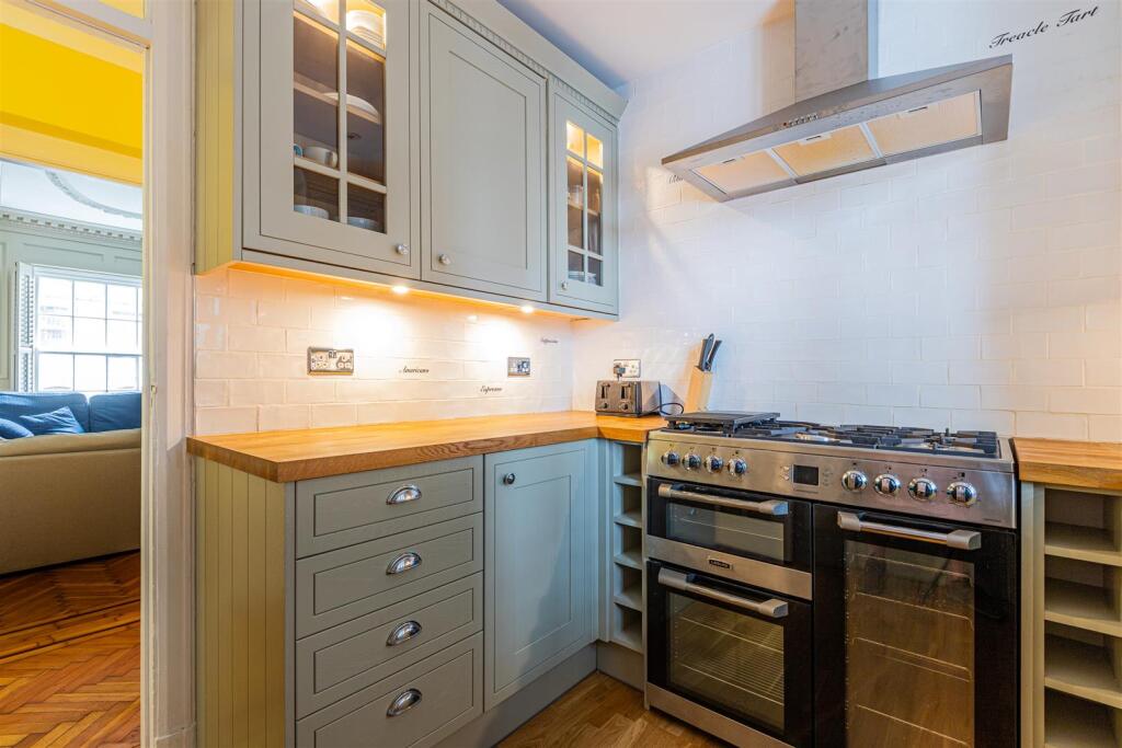 Warwick House 2-2.jpg