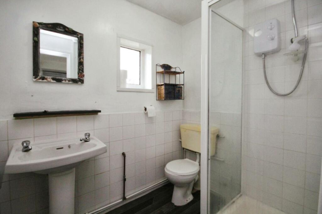 DOWNSTAIR BATHROOM