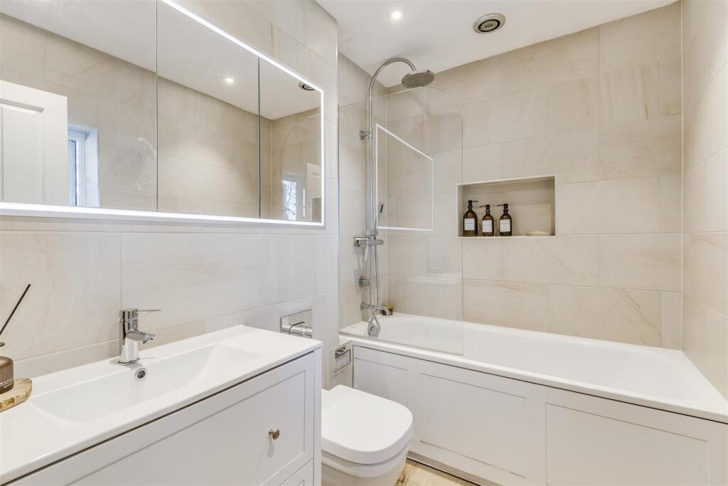 Baldock Road 72-3.jpg