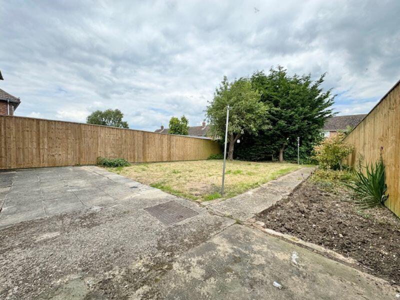 Patio to rear garden view 2
