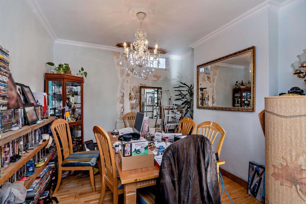 8668576-interior05-800.jpg