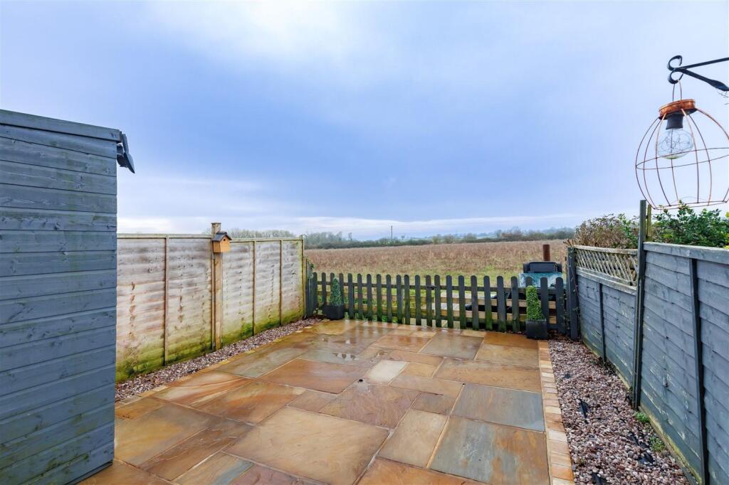 17 Green Cl (20).jpg