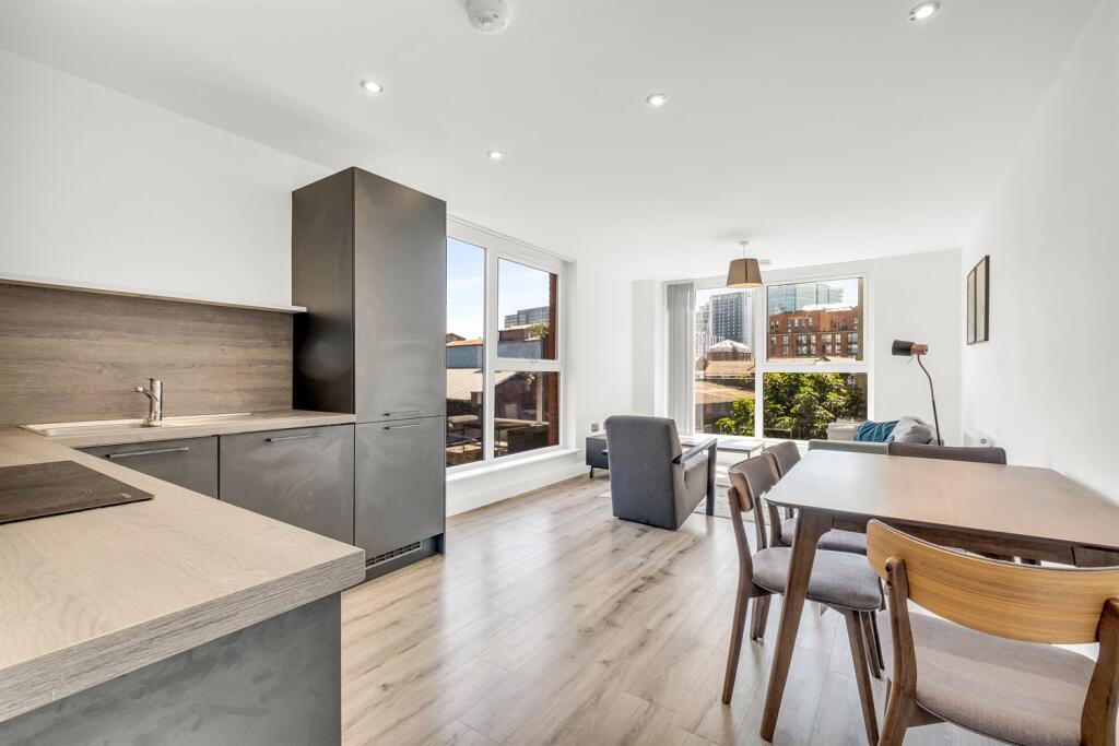 Cliveland Street Lofts, B19