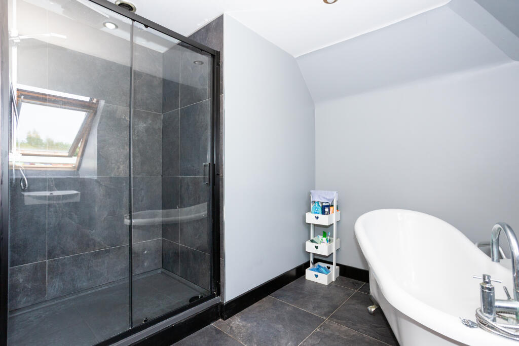Upstairs Family Bathroom