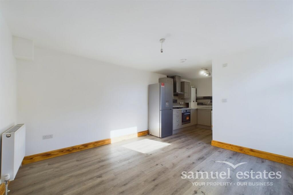 Living Room / Kitche