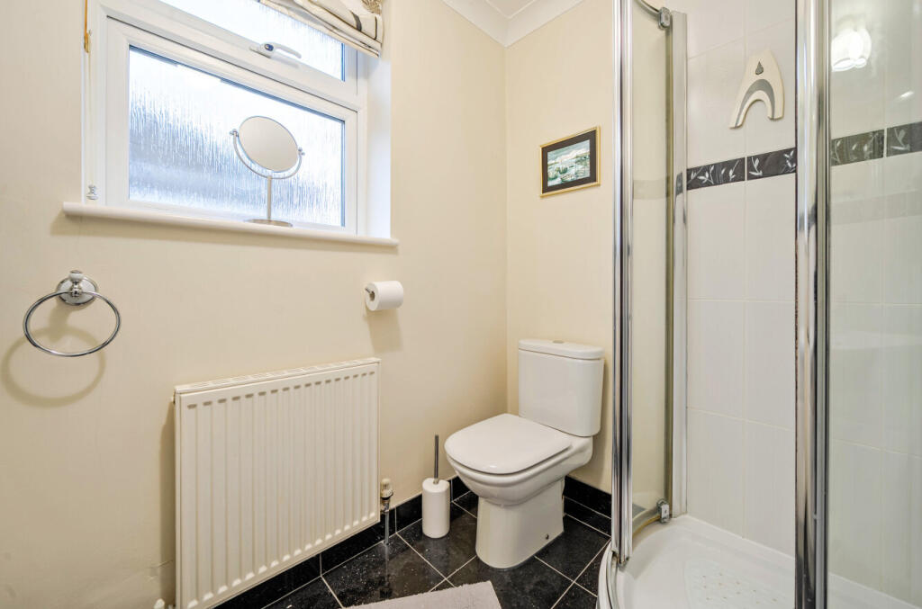 1377371-19-690dc4...