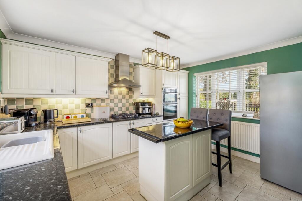 5 Richard Busby Way (Lutton)-24