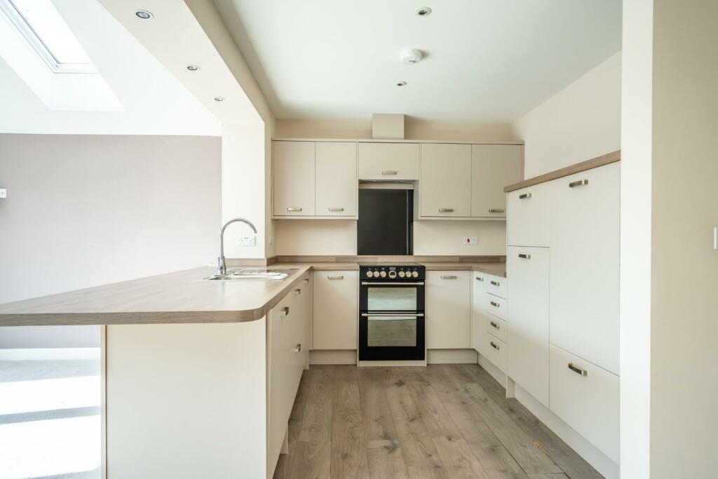 heathmoor drive (6 of 14).jpg