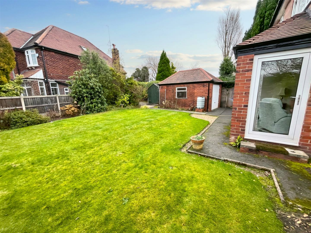 Gardens Aspect 3