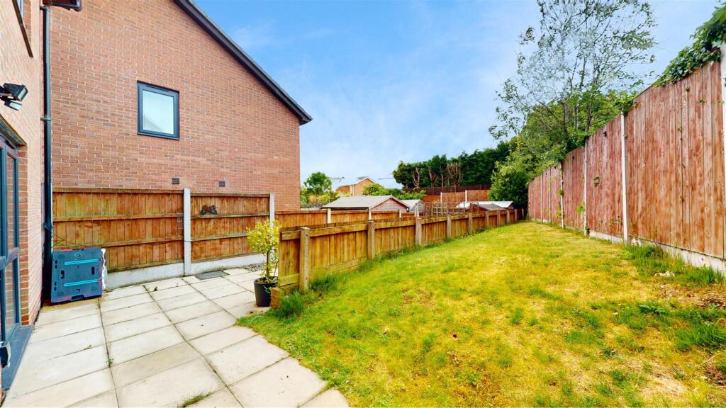 Victoria Avenue Rear Garden