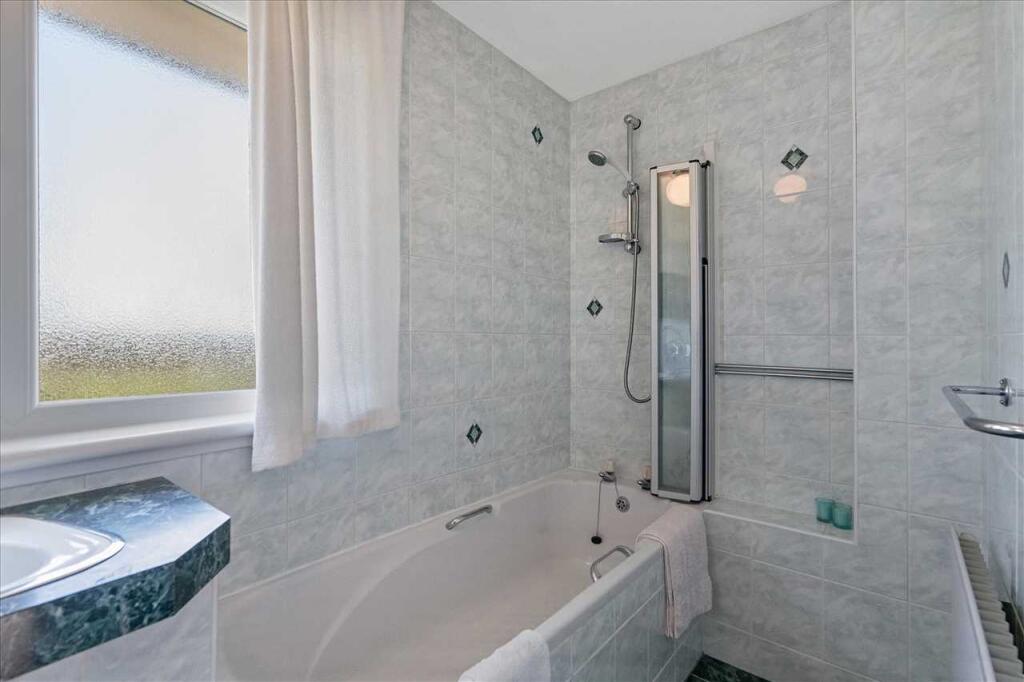 Bathroom (1)