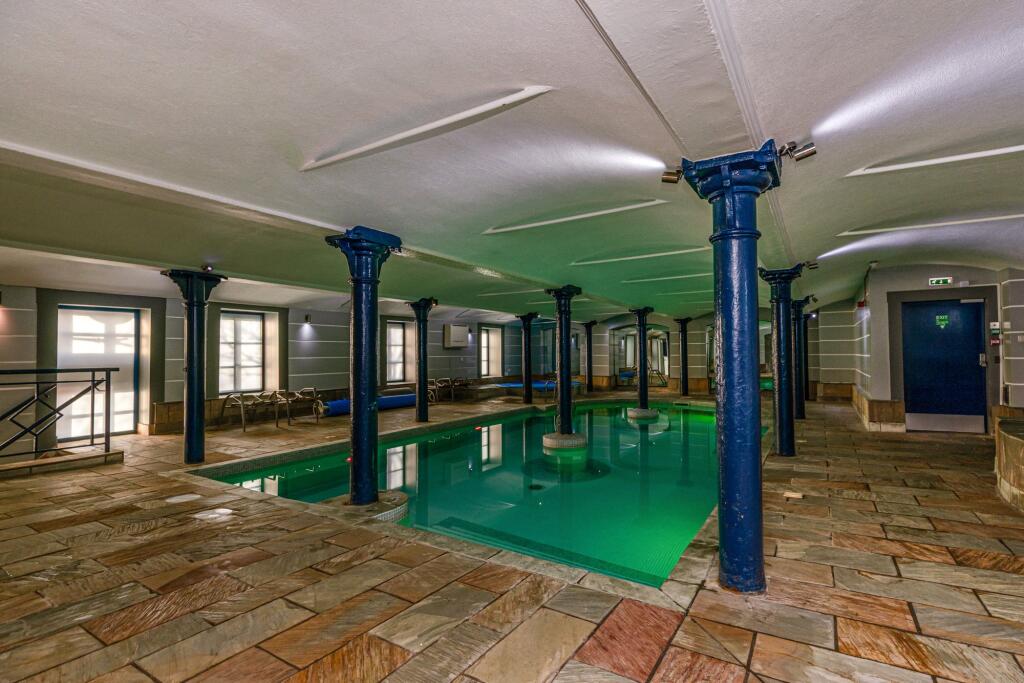 Residents Pool