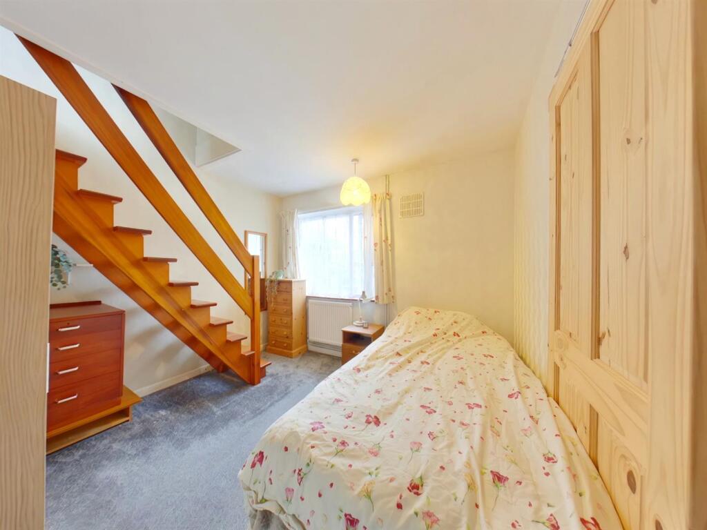 Pic - 2025-11-07T123150.892.jpg