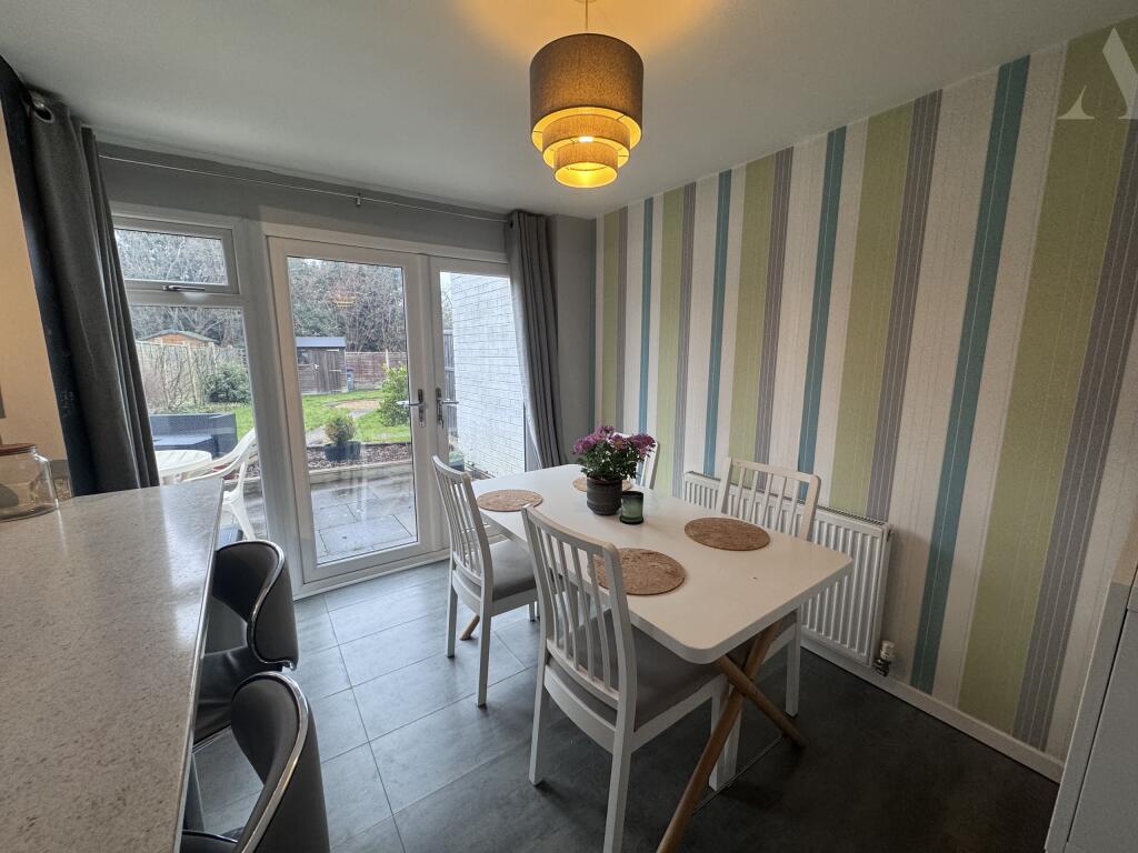 26 Quinton Close kitchen x 4