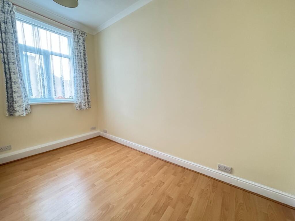 Bedroom 2 1.jpg