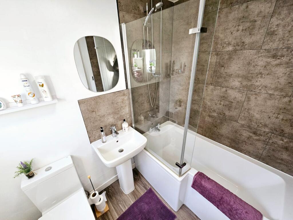 60a47eb7-c631-4ba3-9517-8008c8f7ae48