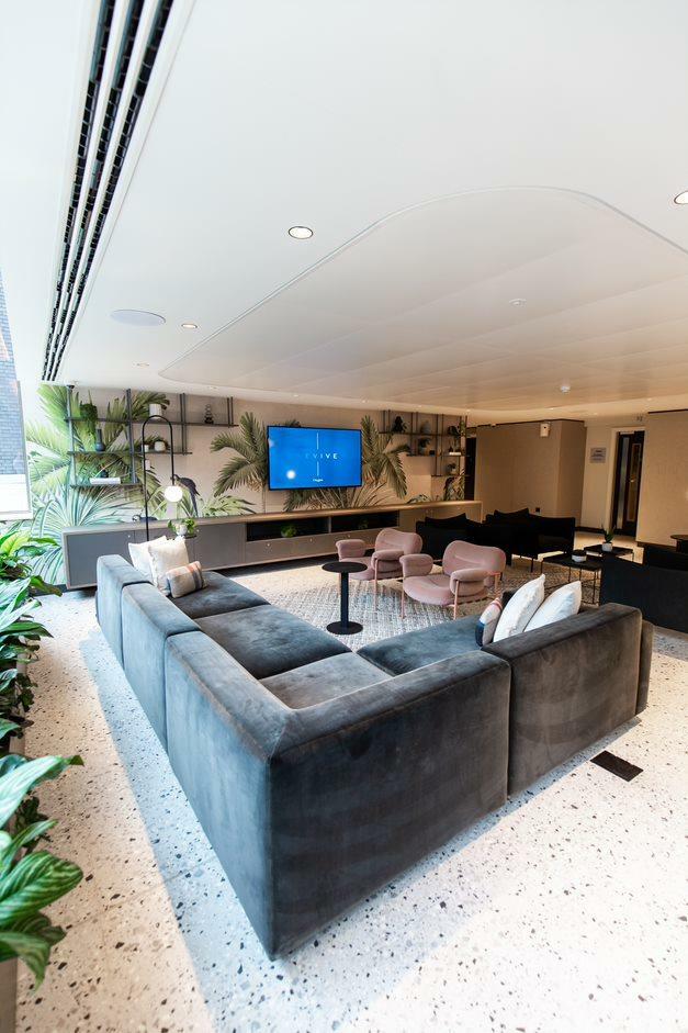 Lobby 4.jpg