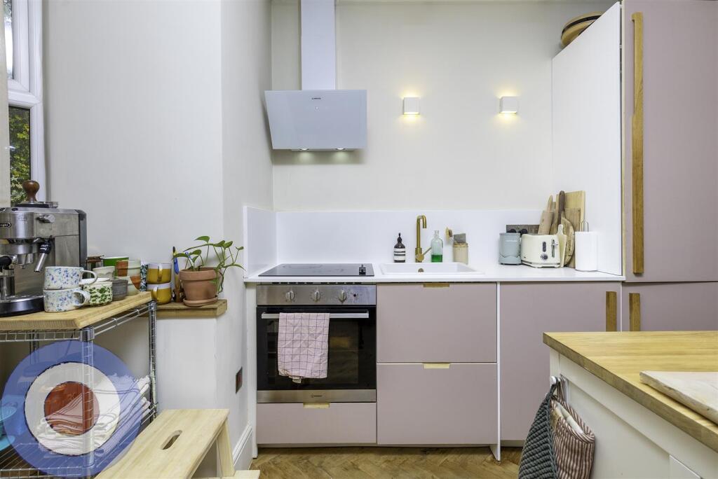 kitchenEdit.jpg