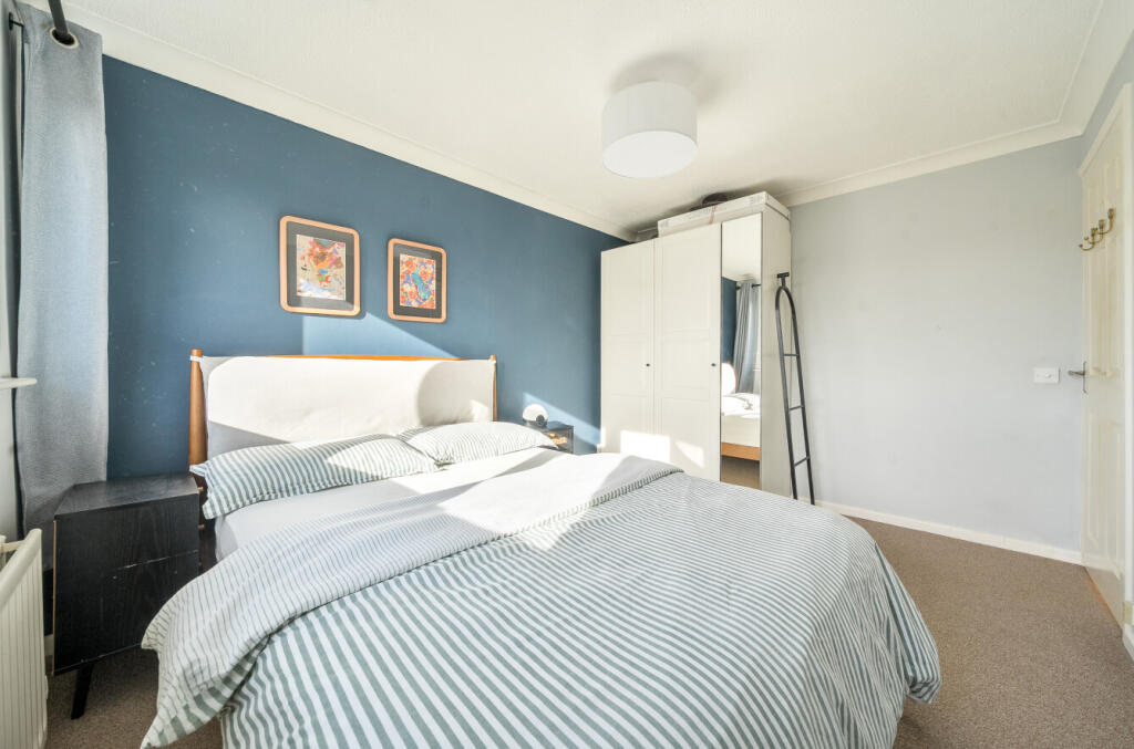 1370553-14-68f8b5...